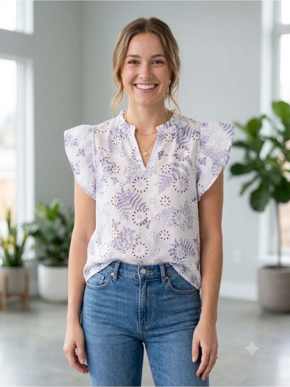 Solitaire Eyelet Blouse XL Lavender Purple Butterfly Floral Flutter Sleeve Top